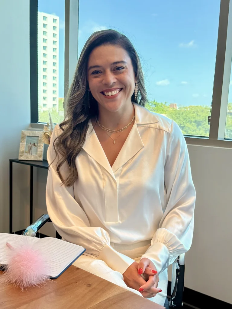 Nikki of Wild Iris Financial providing financial planning for women